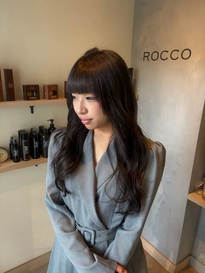 ロング カット ヘアカラー ROCCO アイナ/ レイヤー透明感カラーのヘアスタイル