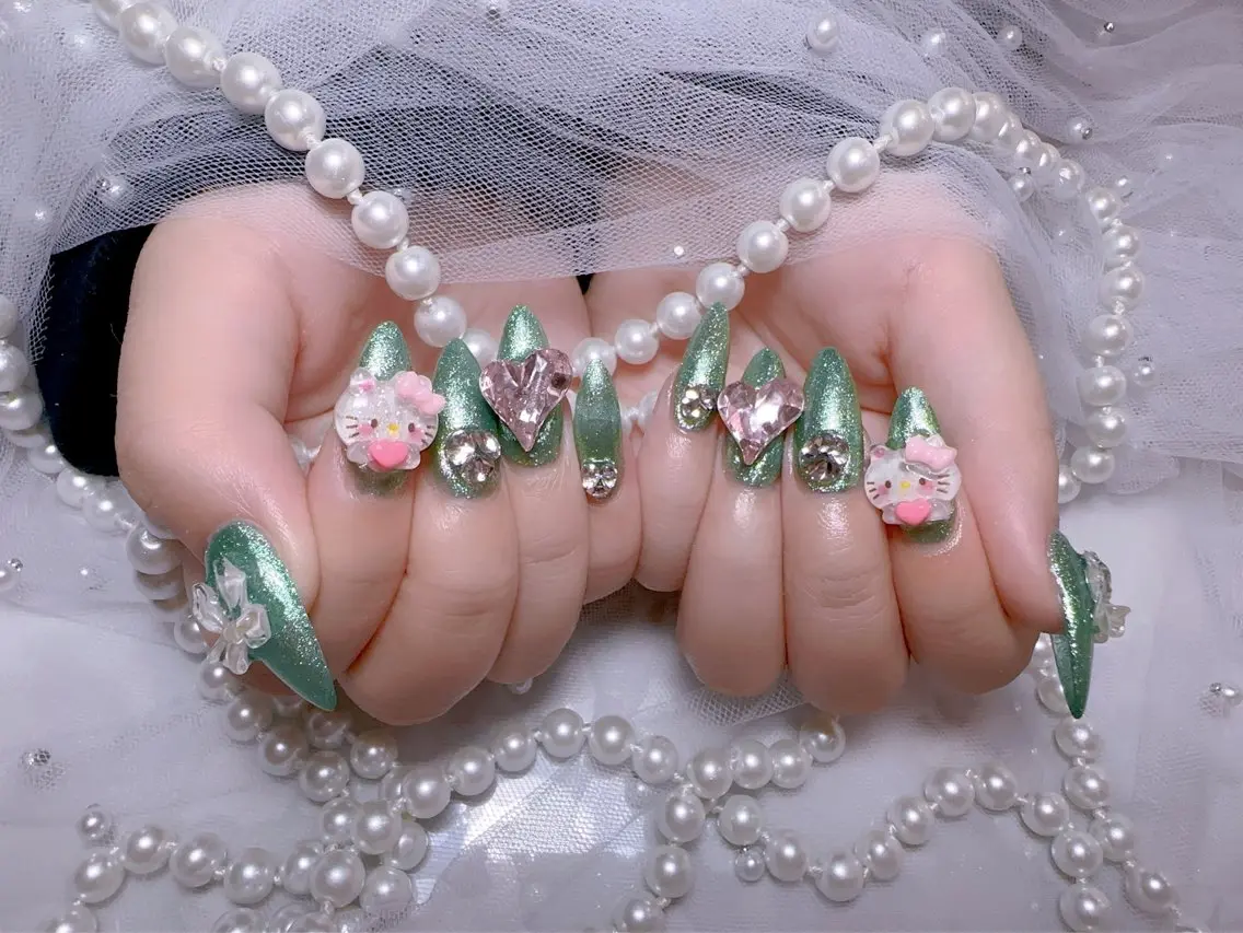 ネイル 長さ出し ワンカラーネイル ネイルチップ ハンドネイル You&Me Miyuのネイルデザイン