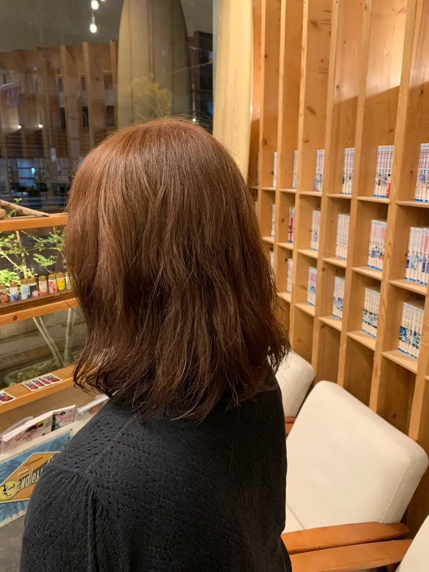 ミディアム 福井 優のヘアスタイル