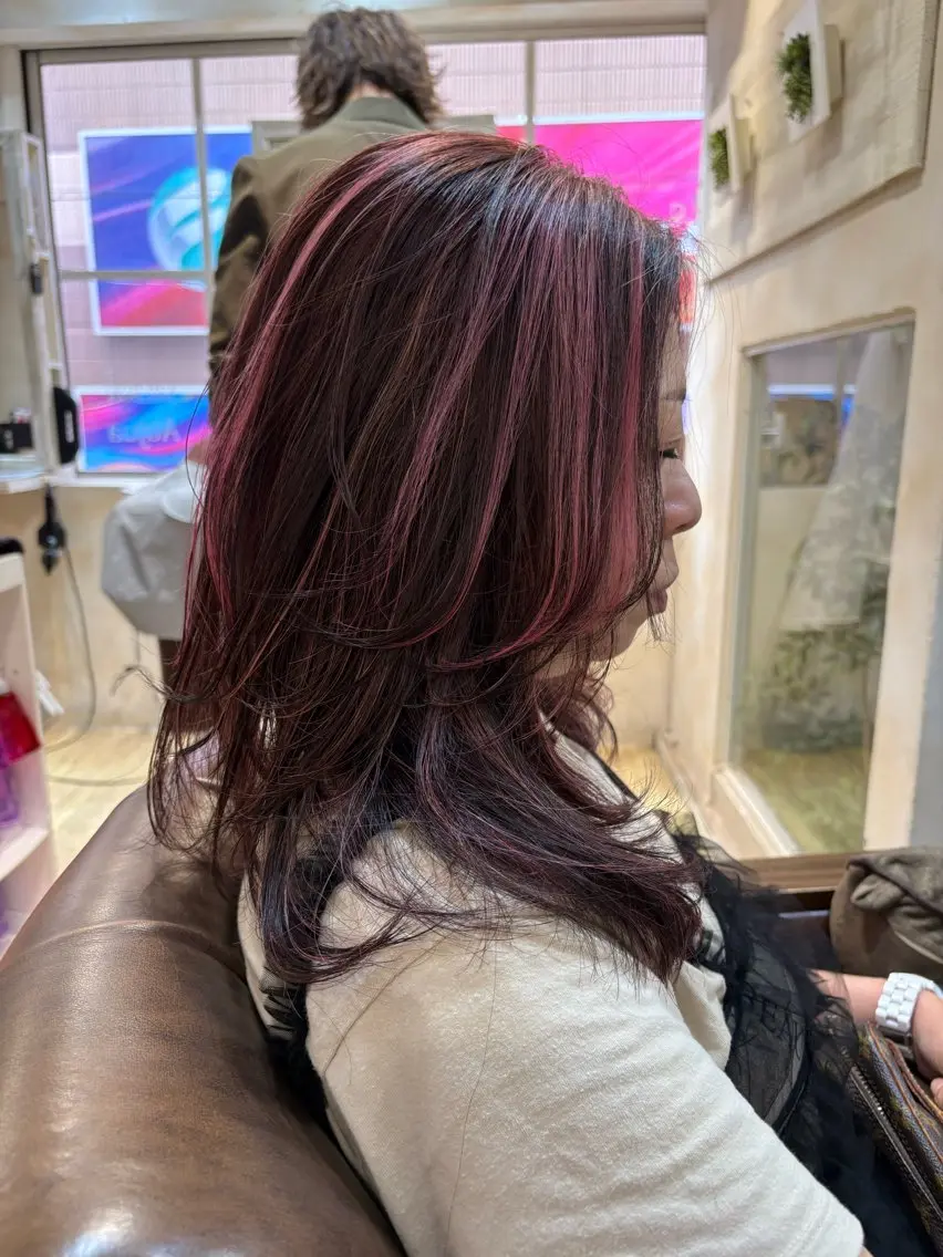 ロング カラー Keita 白髪ぼかしのヘアスタイル
