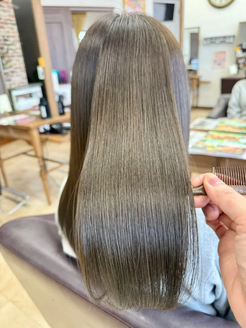 ミディアム 髪質改善 トリートメント 額田 汐莉のヘアスタイル