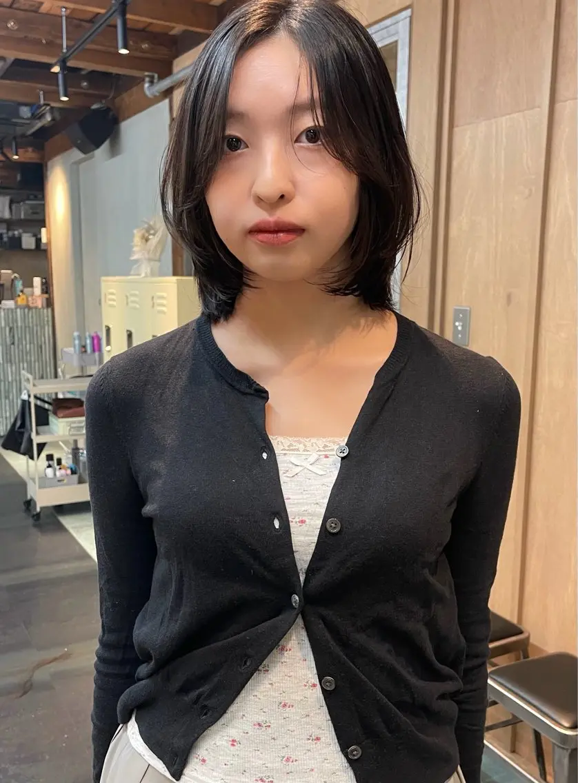 ショート レイヤーカット 三浦 ふたばのヘアスタイル