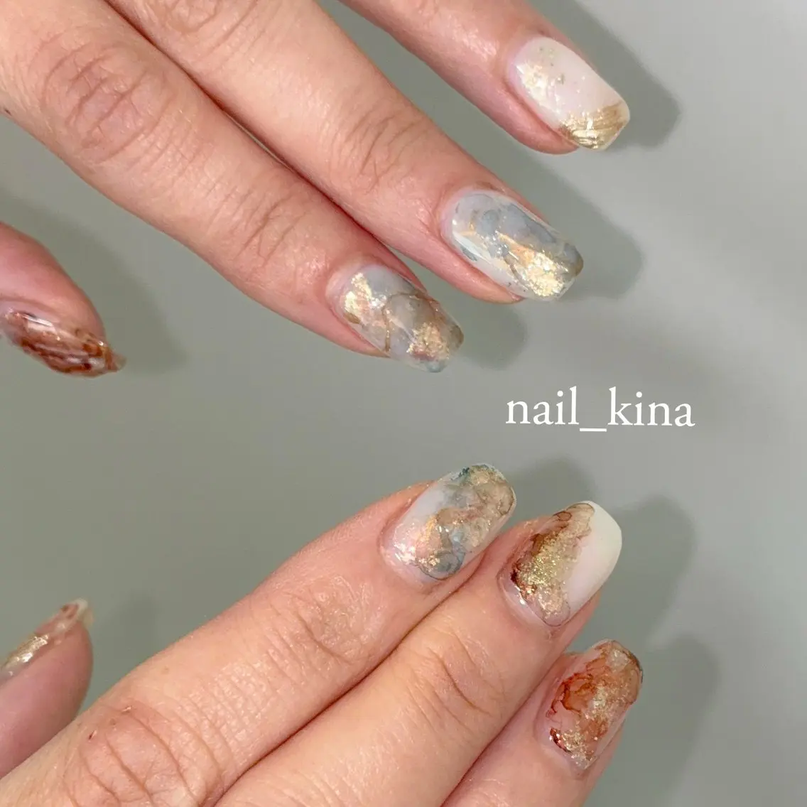 ネイル ミラーネイル ニュアンスネイル ワンカラーネイル 夏ネイル nail_ kinaのネイルデザイン
