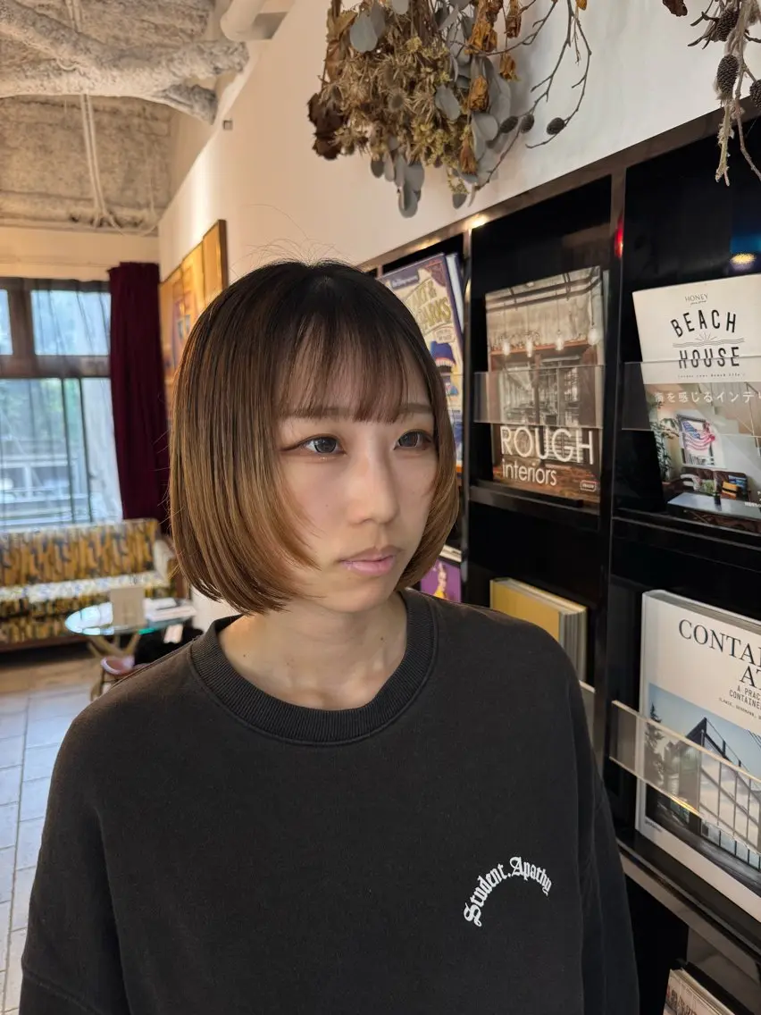 ショート ボブ 顔周りカット レイヤーカット カット トリートメント 🍒透明感カラー/ 艶カラー/さくら🍒のヘアスタイル
