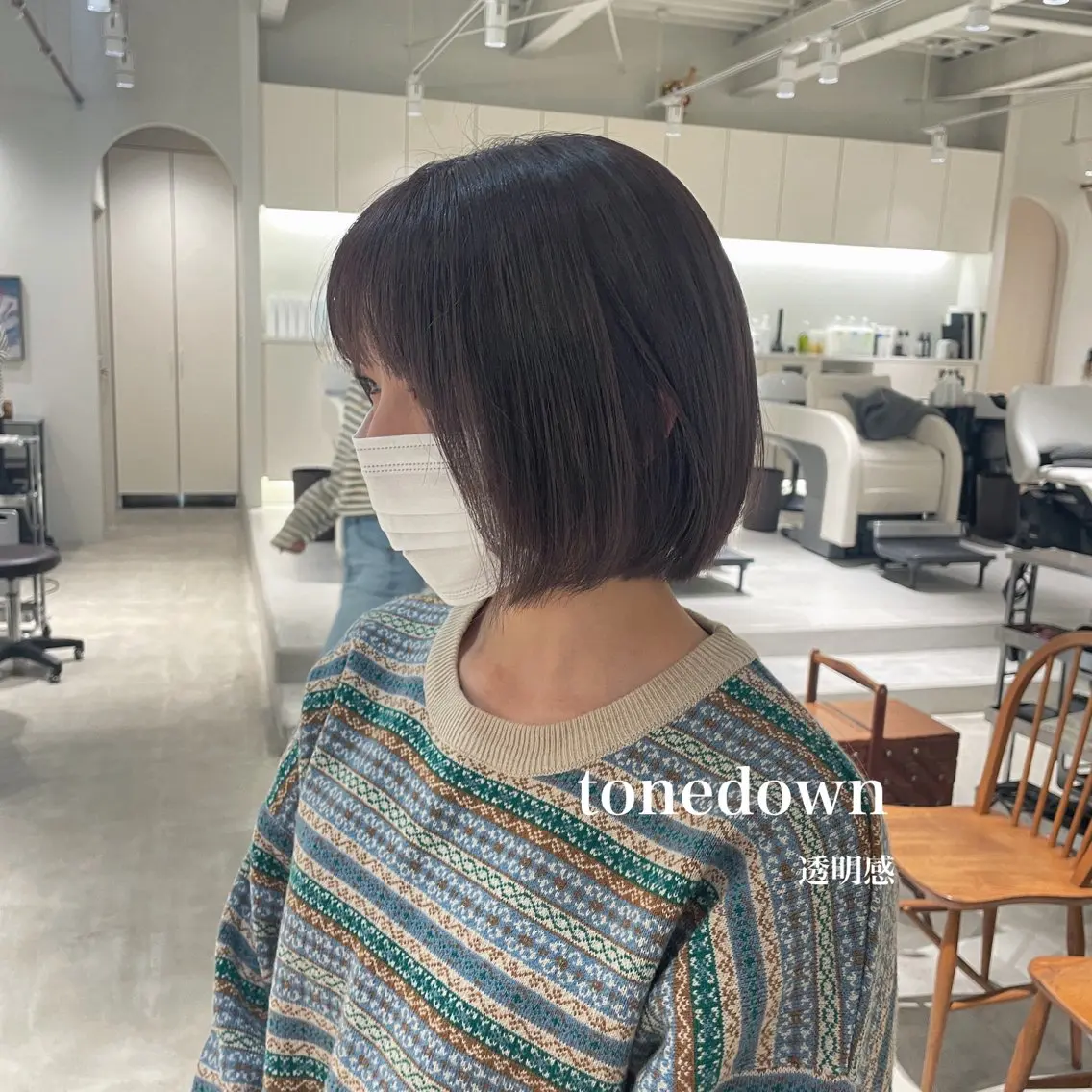ショート カラー ブリーチ 透明感カラー 峯崎 葵のヘアスタイル