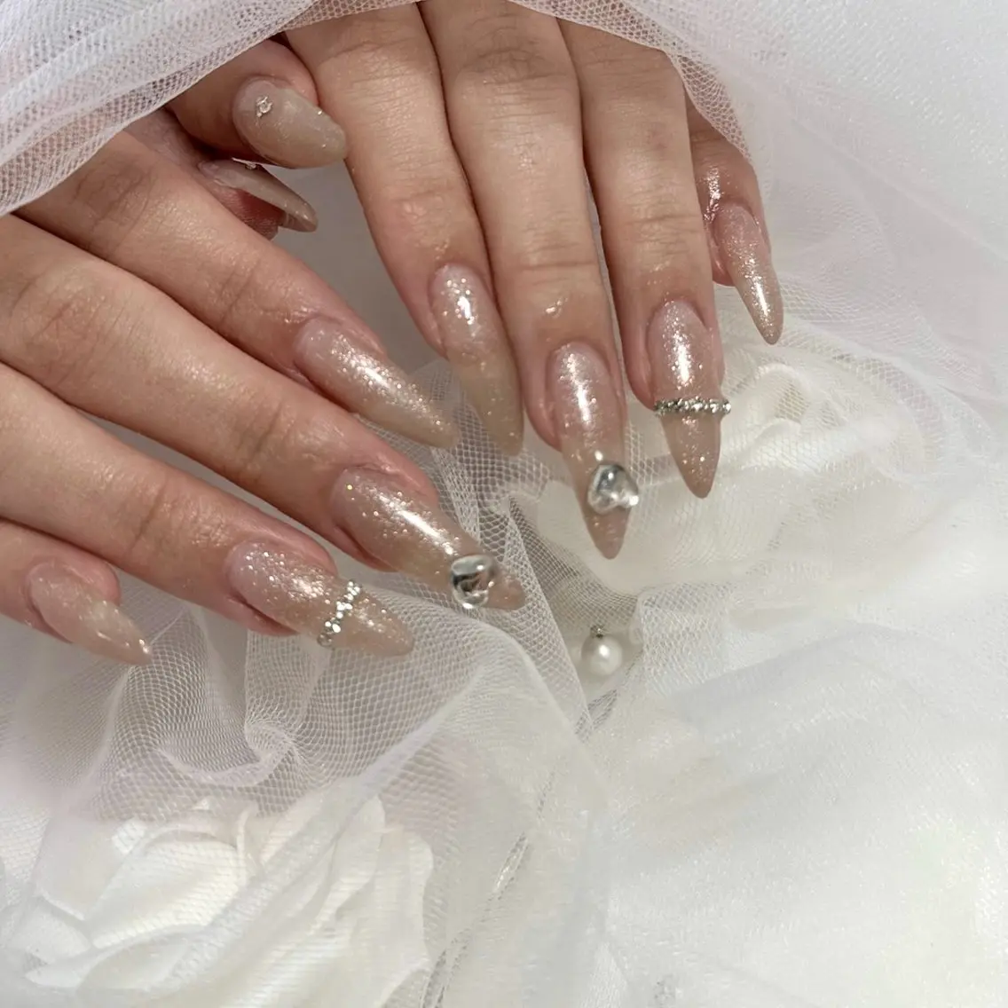 ネイル ハンドネイル sara : salon ELVIのネイルデザイン