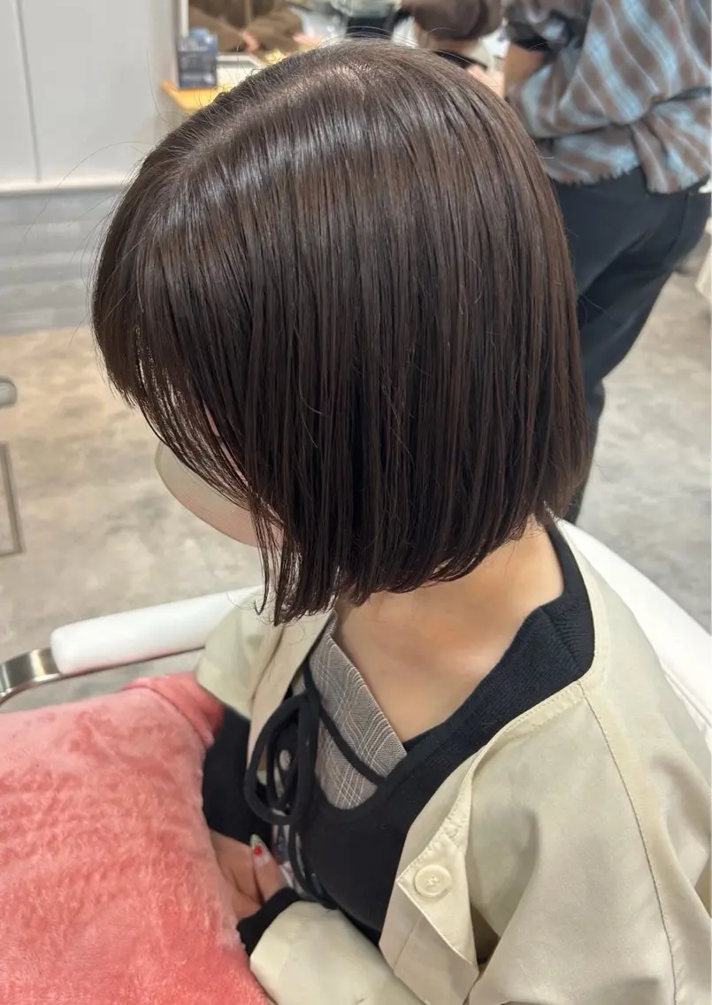 ショート ヘアカラー 秋山夏三/透明感カラ ー/赤み消しカラーのヘアスタイル