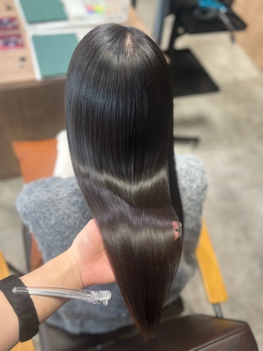 ロング きょうか🩶 /艶髪/髪質改善のヘアスタイル