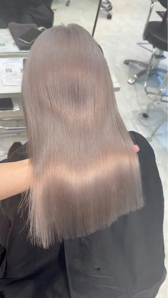 カラー 【🦋ハイトーンリタ ッチ🦋】ENAのヘアスタイル