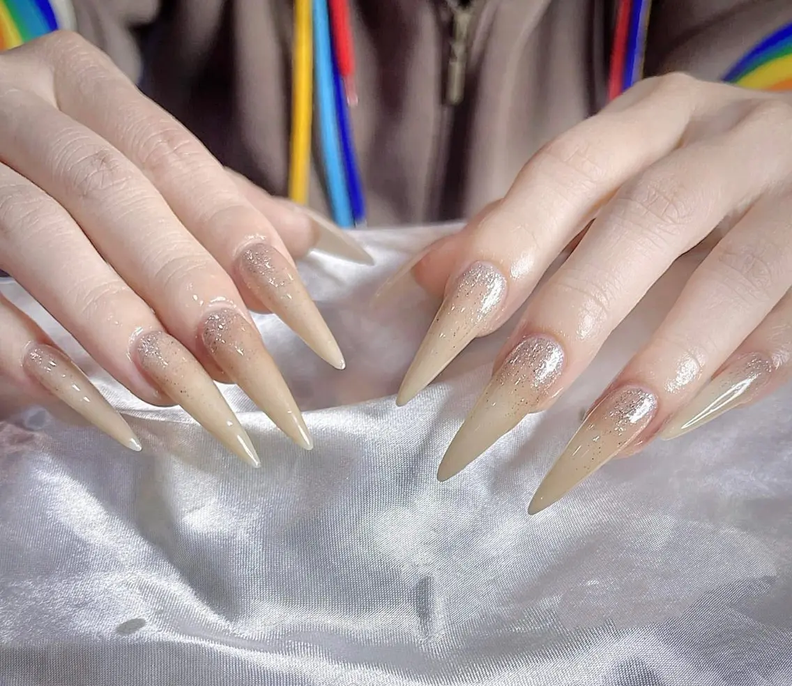 ネイル Hin Nailのネイルデザイン