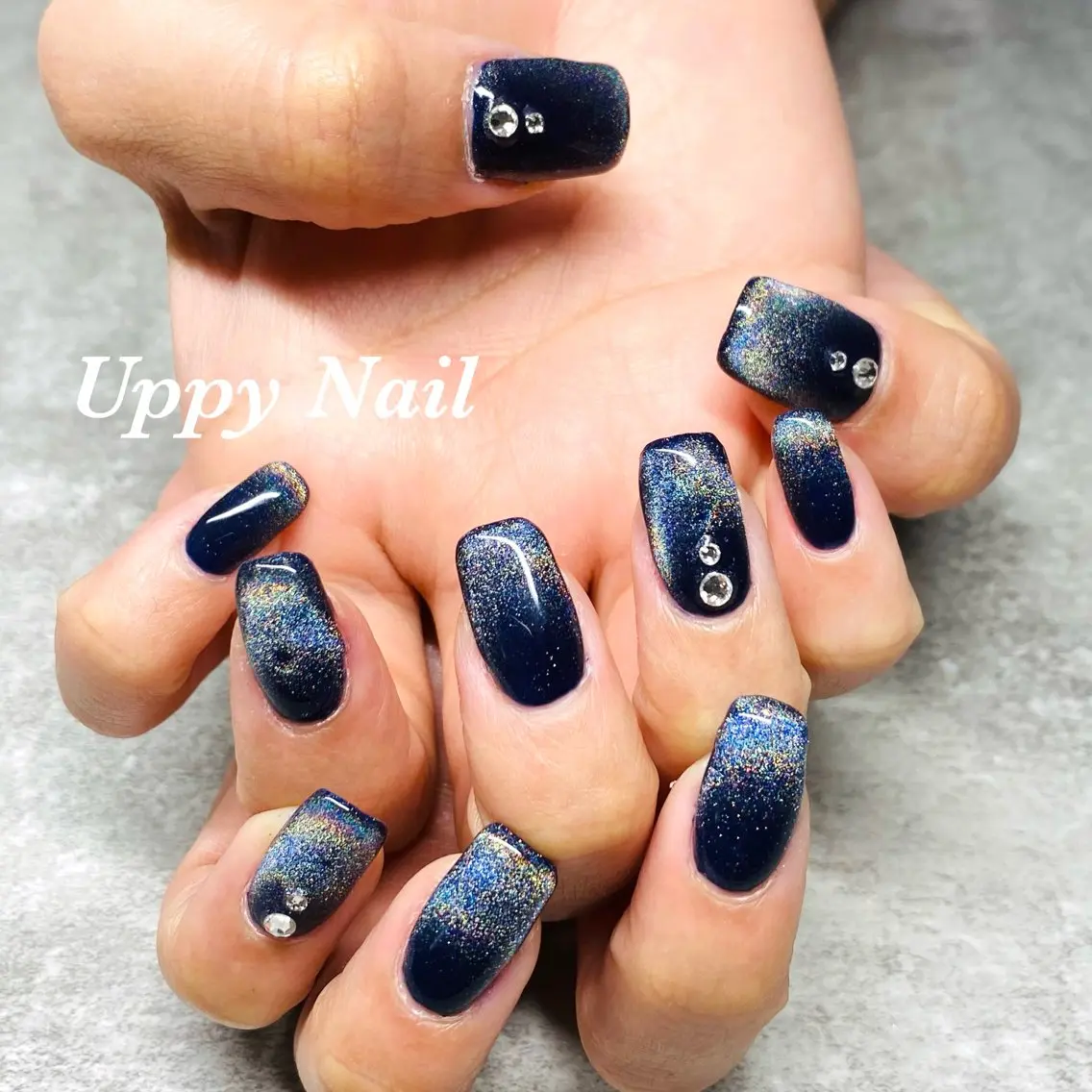 ネイル マグネットネイル ネイビー ハンドネイル Uppy Nail ukyoのネイルデザイン
