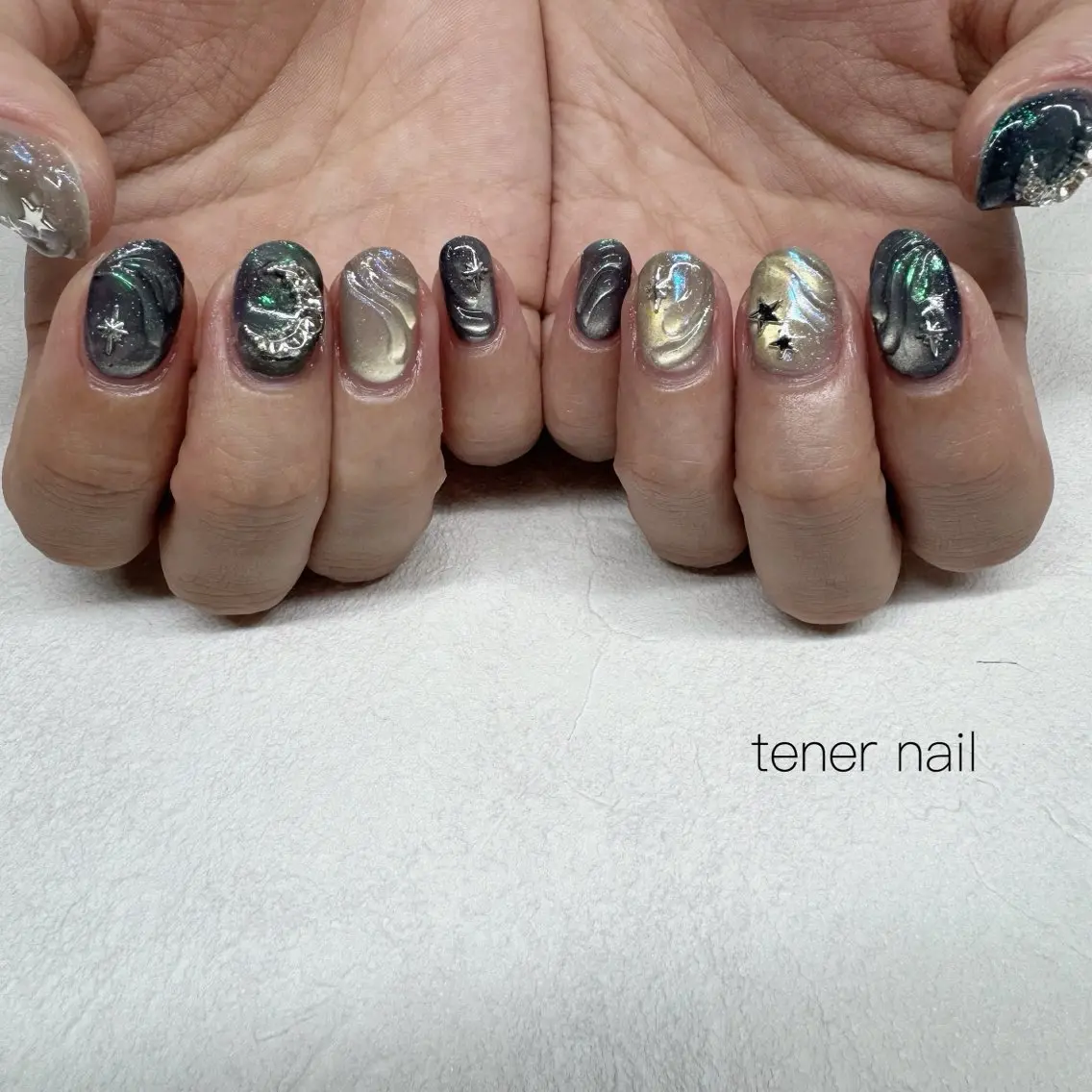 ネイル オーロラネイル マグネットネイル ぷっくりネイル ハンドネイル テネルネイル tener nailのネイルデザイン