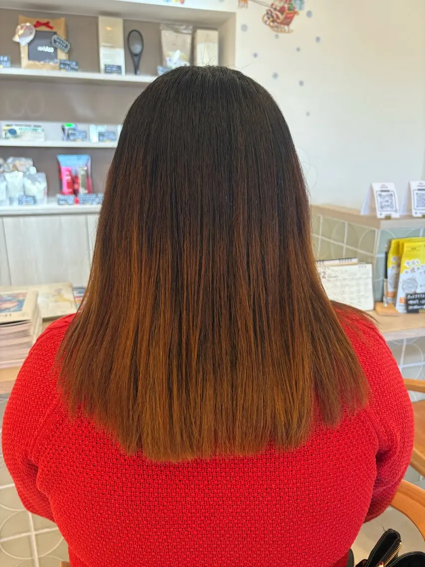 縮毛矯正 ルプラボウ すぎやまみほのヘアスタイル