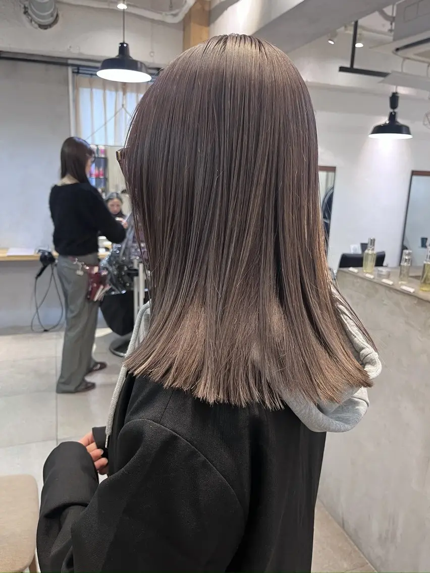 ミディアム カラー ヘアカラー トリートメント 赤み消しカラー/ ミントカラー/トモキのヘアスタイル