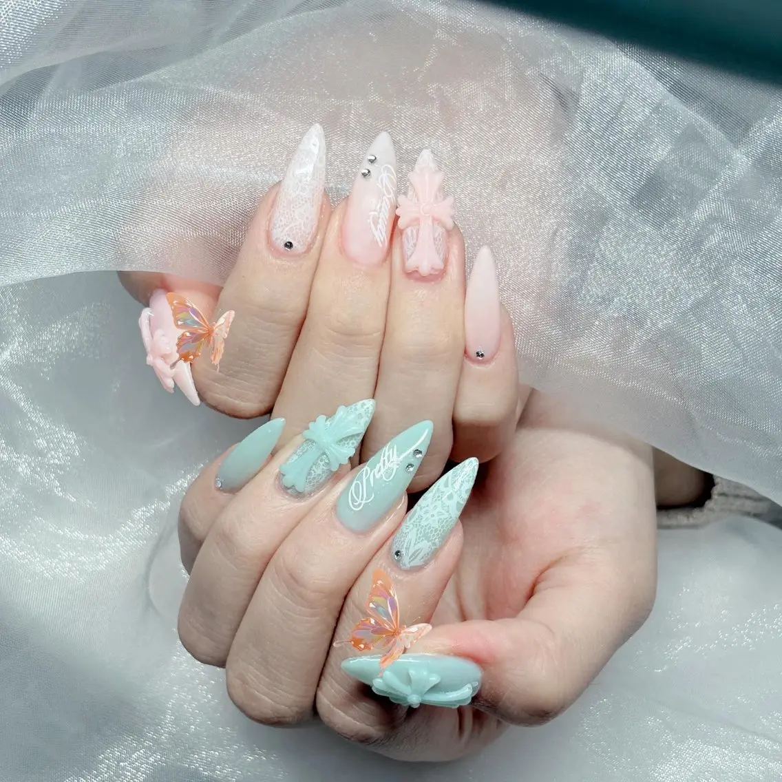 ネイル フットネイル フレンチネイル グラデーション 韓国ネイル ロングネイル ハンドネイル Hani Nail Salonのネイルデザイン