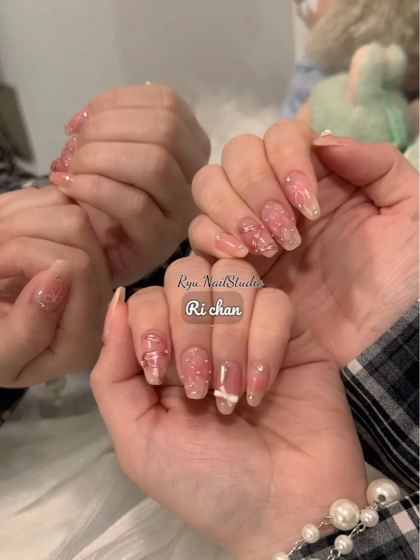 ネイル アートネイル ジェルネイル マグネットネイル ニュアンスネイル シンプルネイル ハンドネイル Ryu Nail NekoChanのネイルデザイン