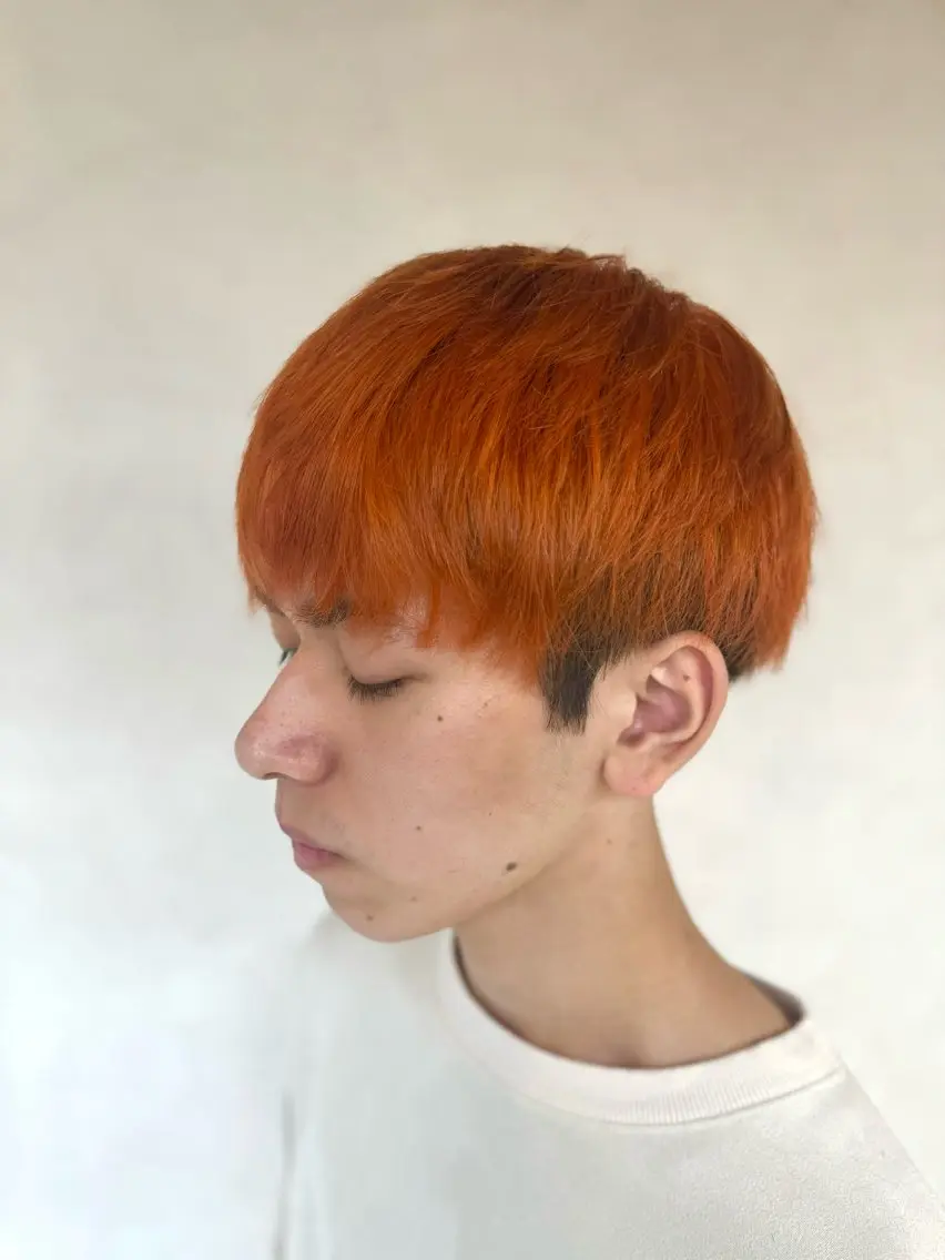 カラー メンズ メンズブリーチ マッシュ ブリーチ オレンジ メンズカット∕パーマ ∕縮毛矯正∕廣井永輝のヘアスタイル