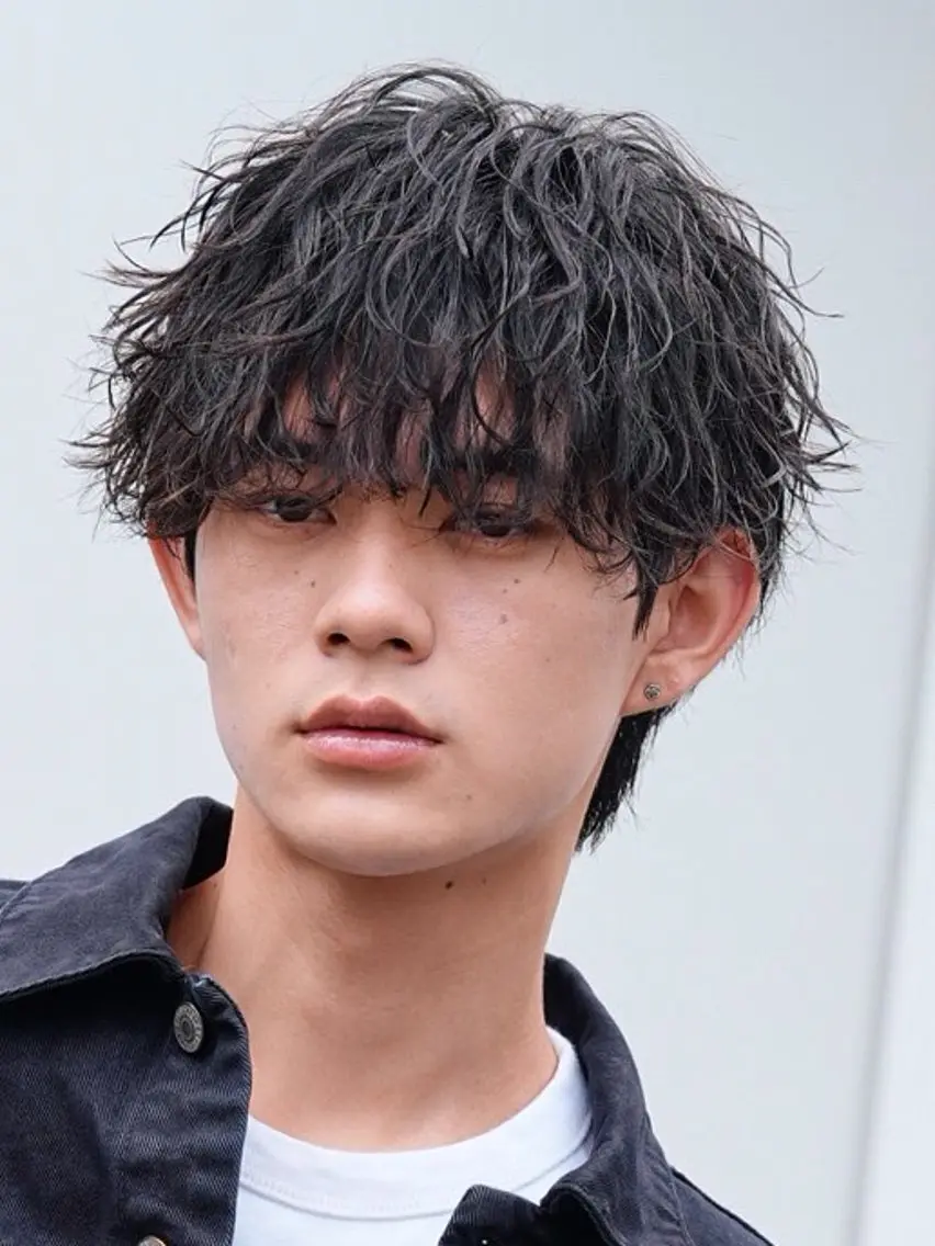 ミディアム パーマ メンズ ミディアムパーマ メンズパーマ ツイストスパイラルパーマ スパイラルパーマ fifth/ 原宿 メンズパーマ/希飛のヘアスタイル
