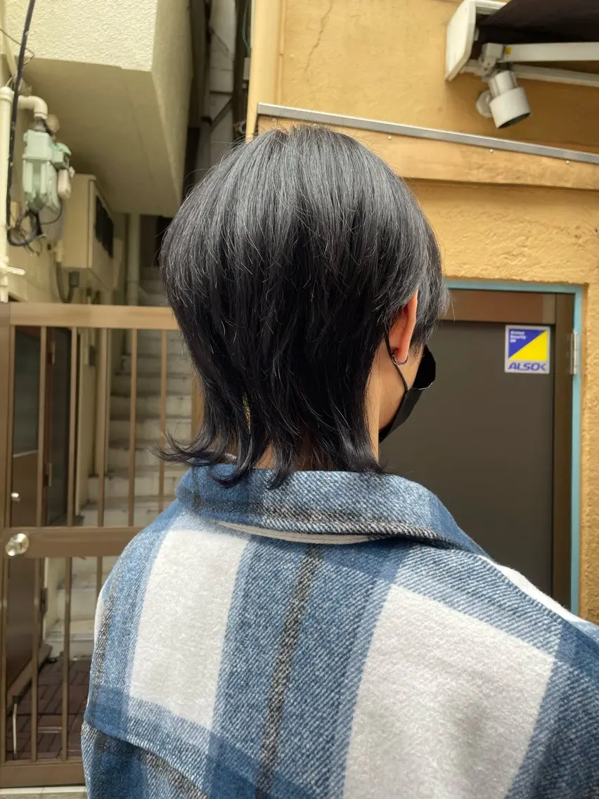 カラー ブルーカラー ブルーグレー 透明感カラー haru 髪質改善サロンのヘアスタイル
