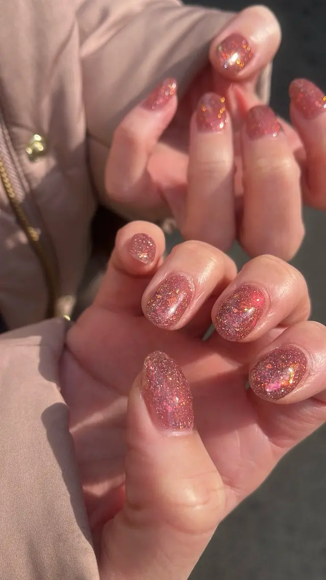ネイル フラッシュネイル フレンチネイル ハート ラメ(グリッター) ラメグラデーション ハンドネイル SAKU nail 作島茜のネイルデザイン