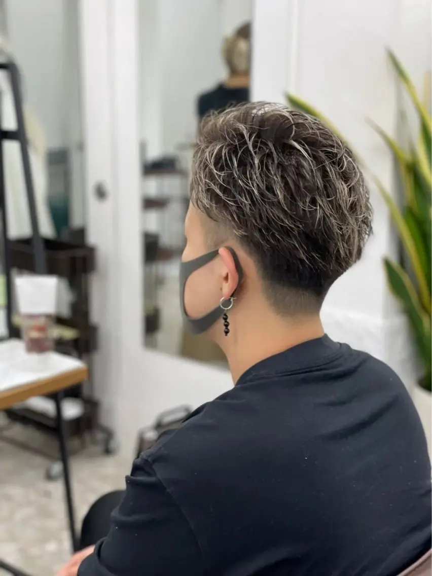 ショート メンズパーマ 特化Enhanceのヘアスタイル