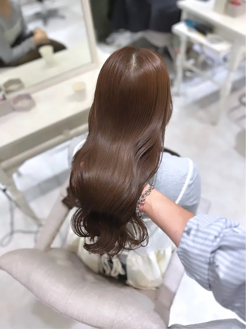 ロング ケアカラー ヘアカラー 髪質改善× ブリーチなしyutoのヘアスタイル