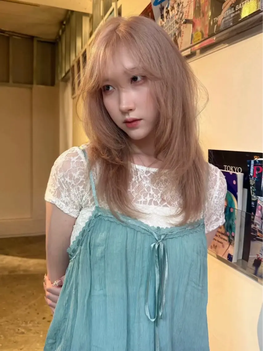 セミロング カラー ブリーチ ケアブリーチ ハイトーンカラー ヘアカラー トリートメント 暖色ハイトーン特化 ✨️シンジのヘアスタイル