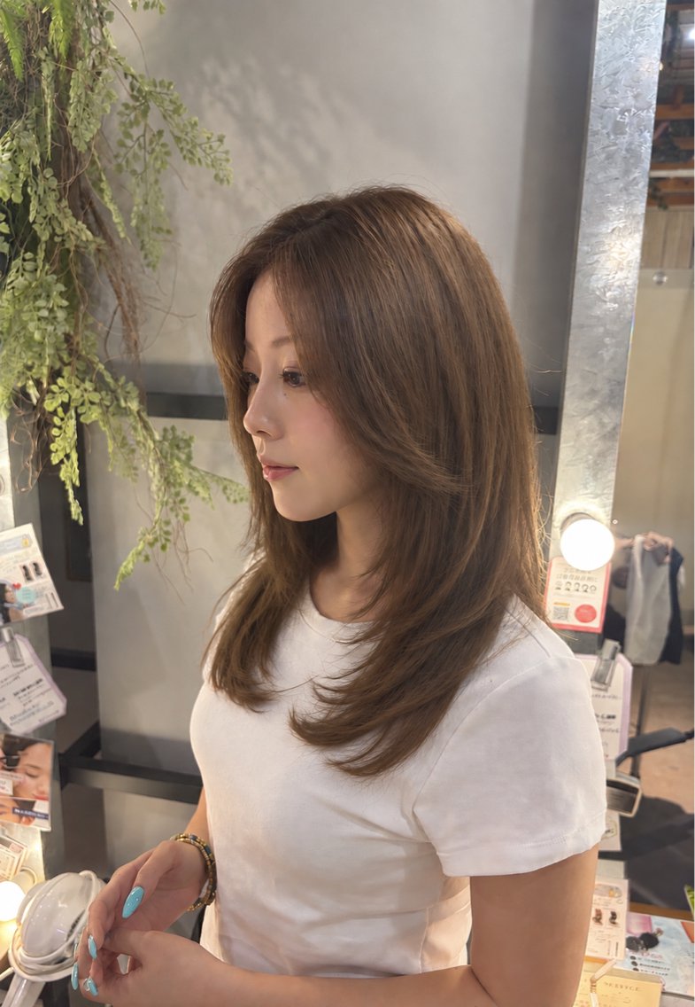 セミロング カラー ベージュカラー ヘアカラー 高橋 航大のヘアスタイル