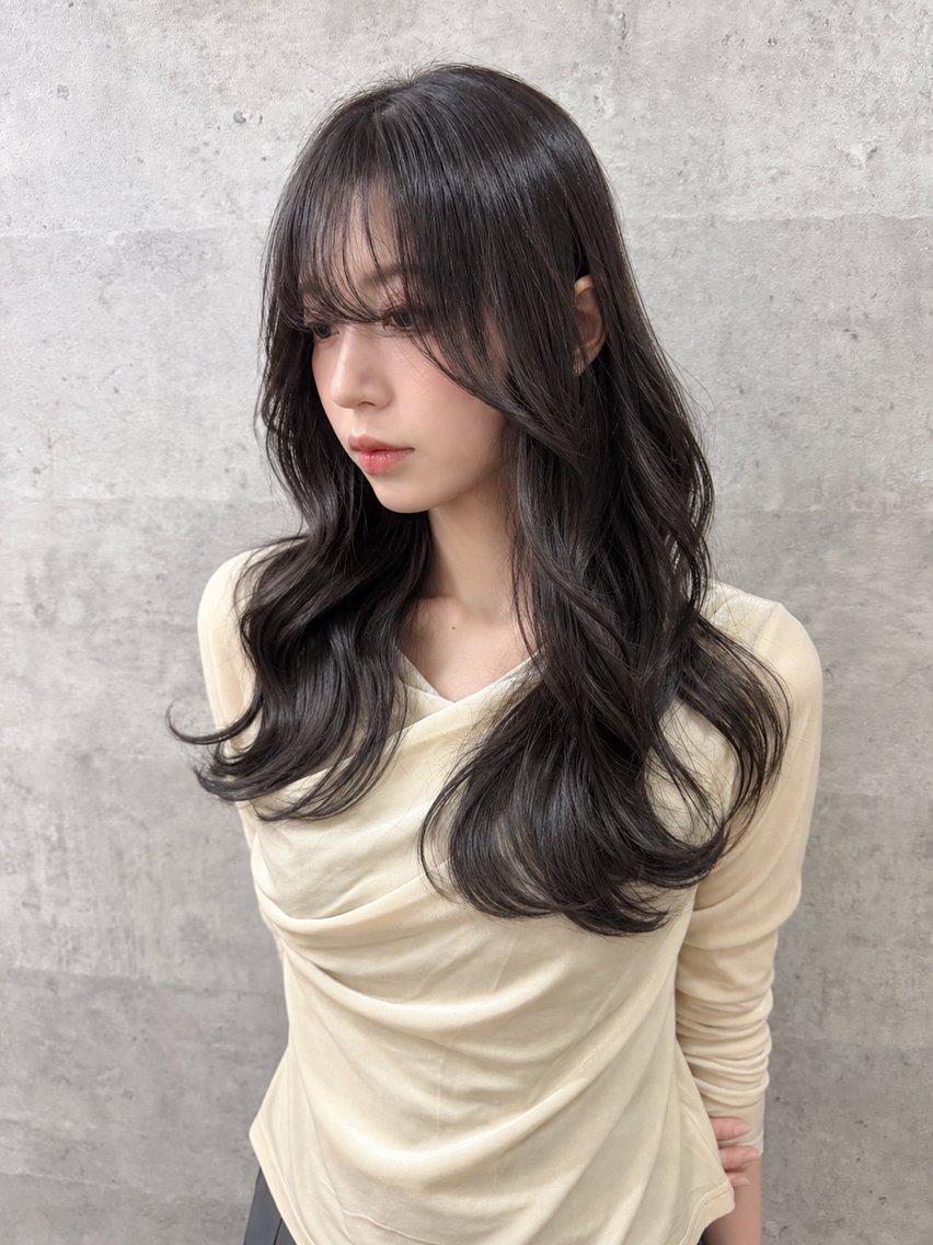 セミロング カラー 黒髪 ヘアカラー Grow by NYNY 打越裕樹のヘアスタイル