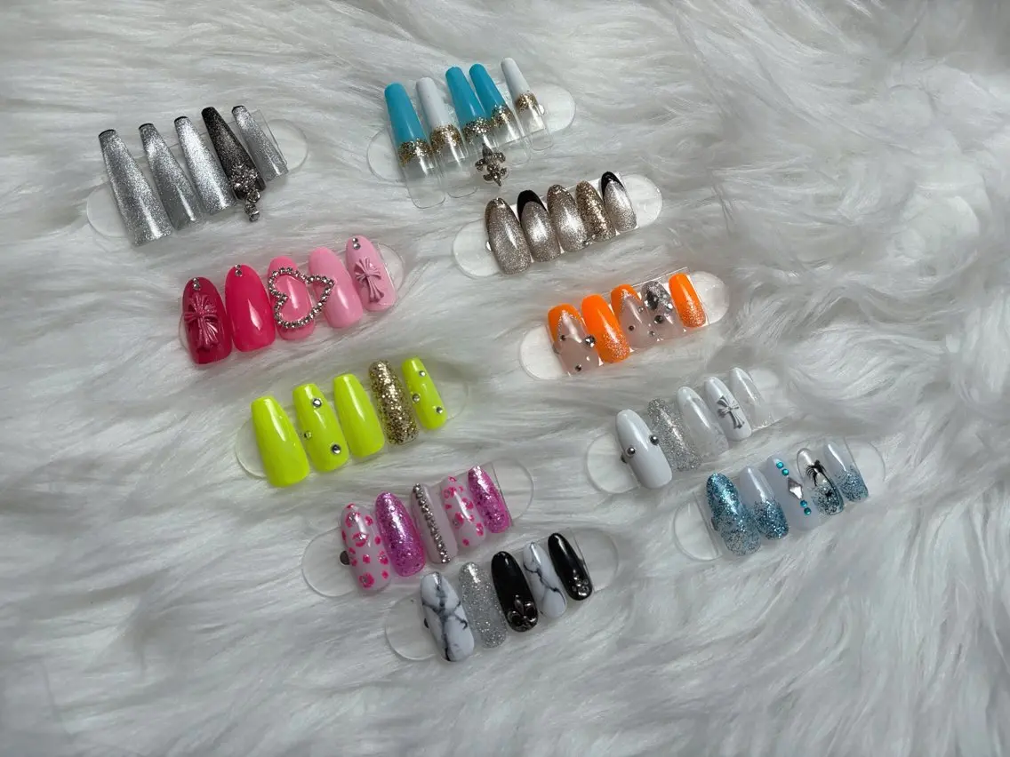 ネイル ハンドネイル reyel🦋 makiのネイルデザイン