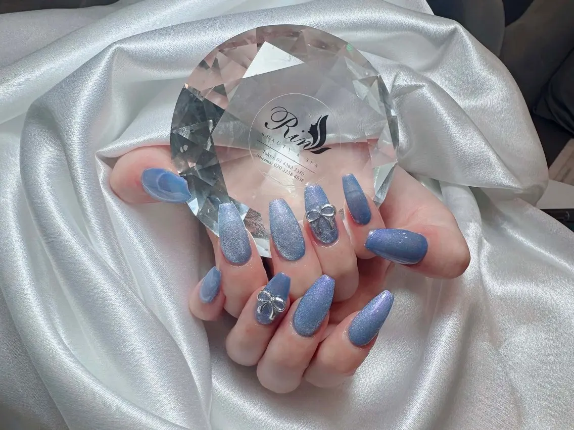 ネイル オーロラネイル ブルー フットネイル ジェルネイル 氷ネイル・うるうるネイル ハンドネイル Rin Nail 新大久保店のネイルデザイン