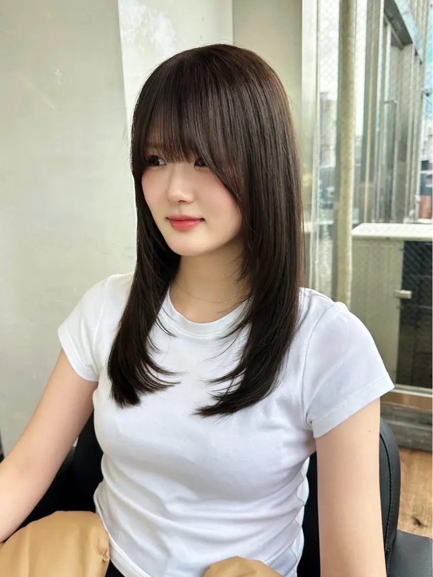 セミロング レイヤーカット カット ヘアカラー トリートメント レイヤー/顔周り 田山　穂波のヘアスタイル