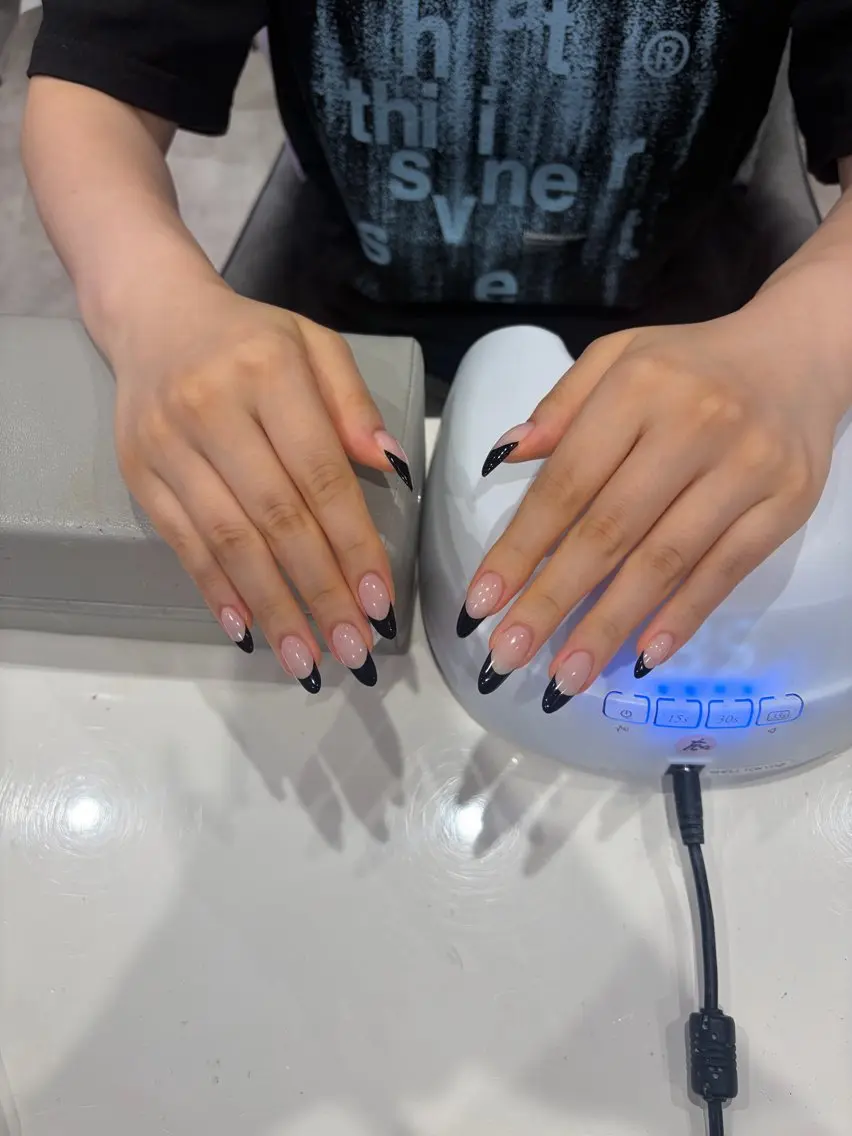 ネイル ハンドネイル SHELLTOKYO Hana🌺のネイルデザイン