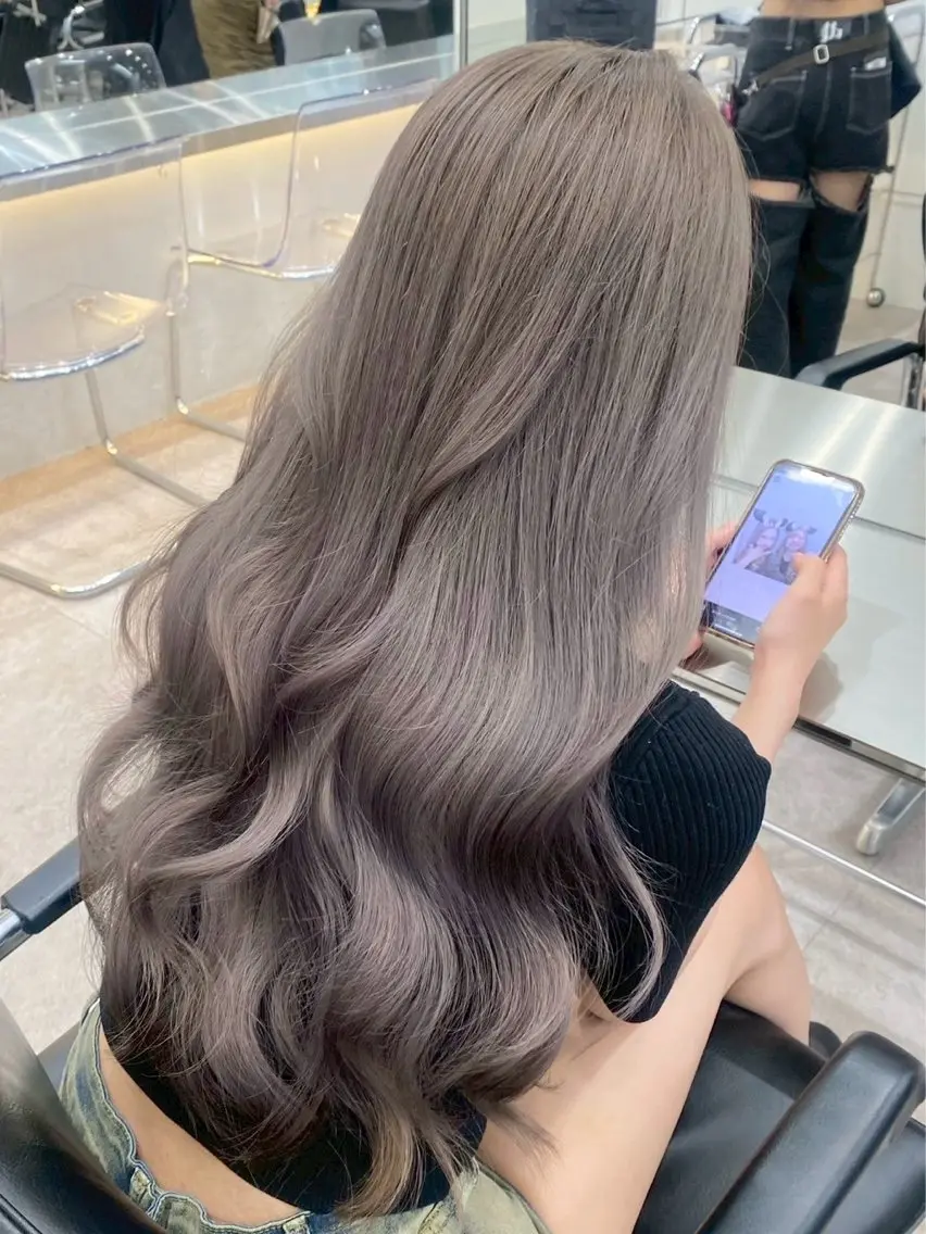 ロング ヘアカラー ヘーゼルブラウン🤎 ゆり🫧のヘアスタイル