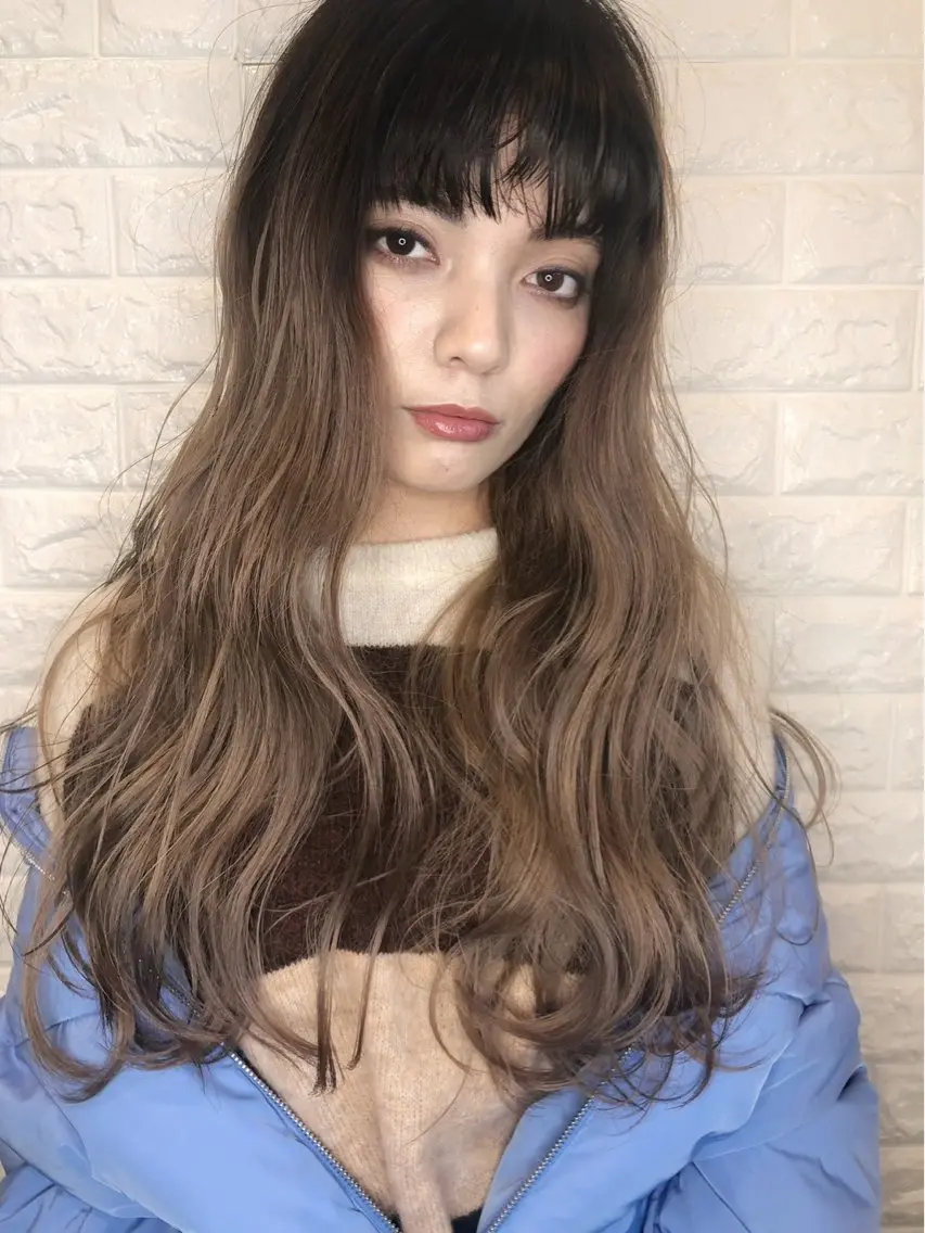 ロング カラー 宮田 眞咲のヘアスタイル