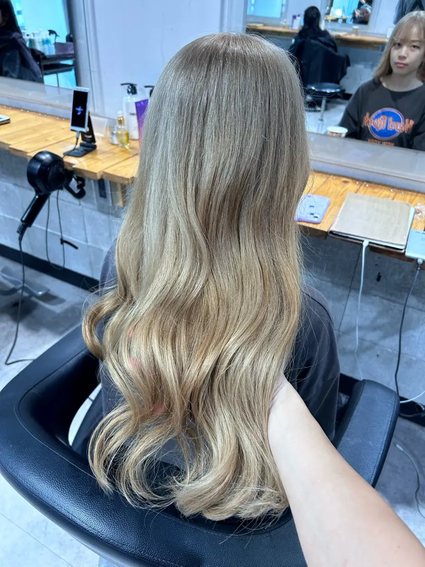 ロング カット ヘアカラー トリートメント ヘッドスパ レイヤーStyle 🪽菜々実のヘアスタイル