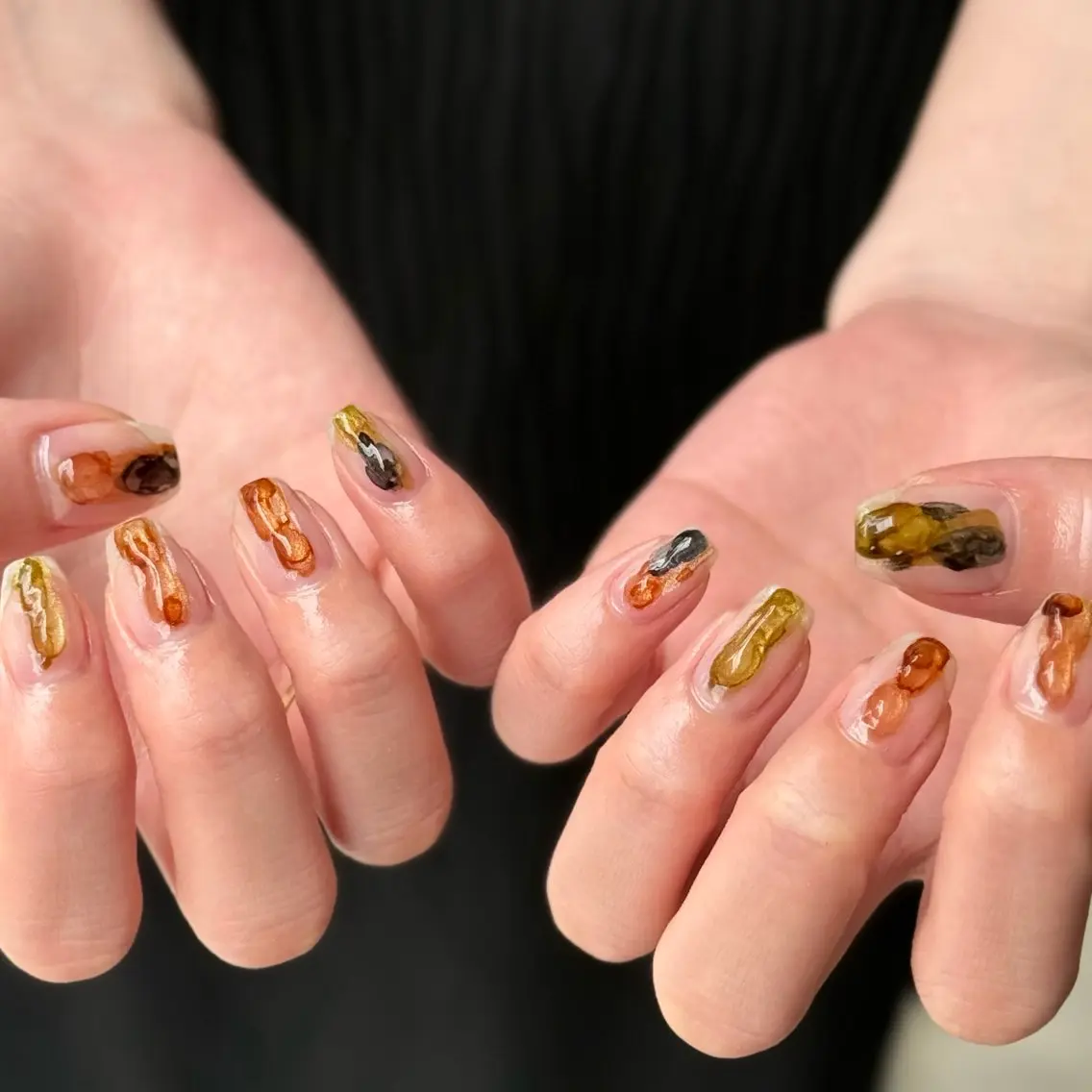 ネイル ハンドネイル chika .のネイルデザイン
