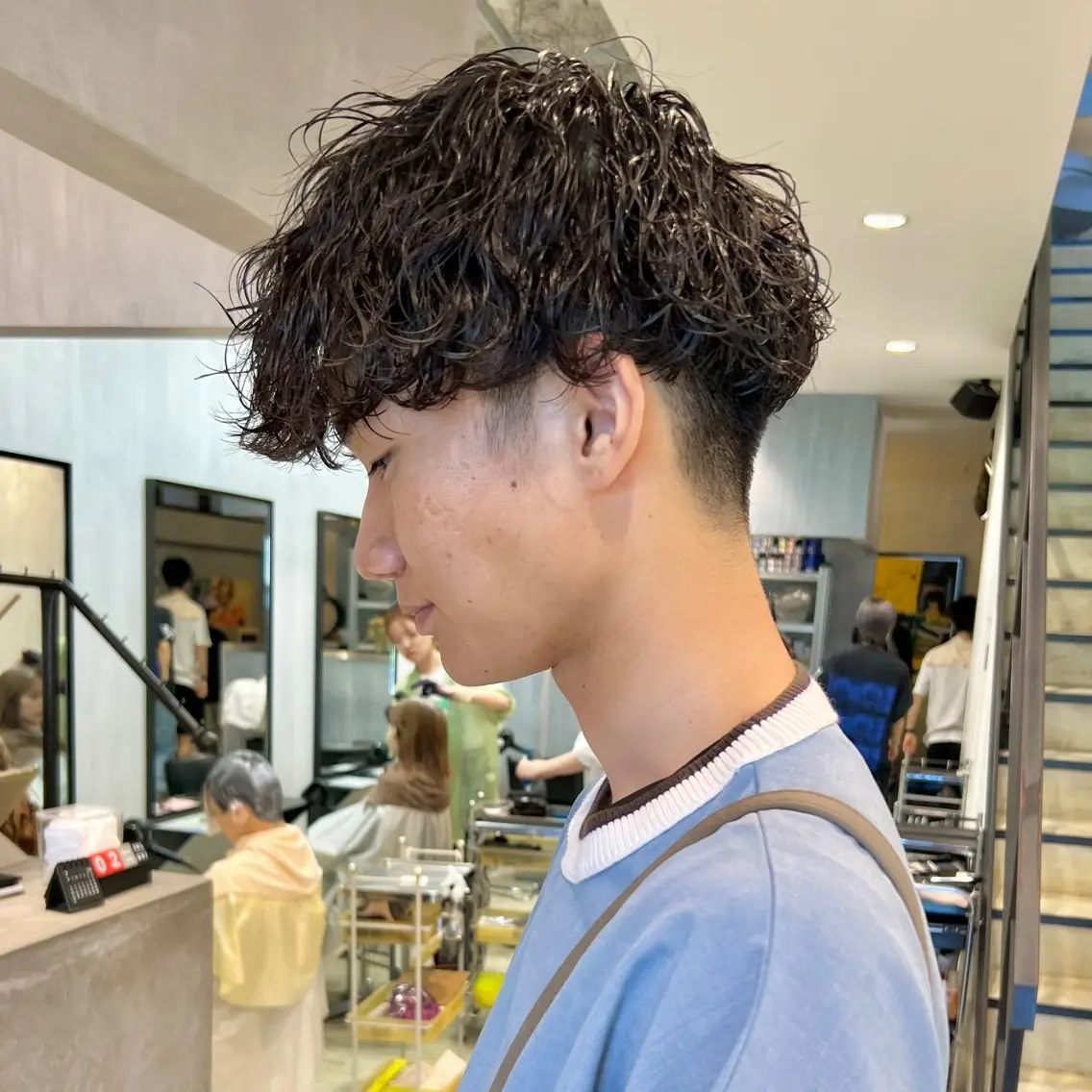 パーマ メンズ マッシュ メンズパーマ 刈り上げ 波巻きパーマ カット パーマ メンズパーマ/フェ ザーパーマ/古川晴輝のヘアスタイル
