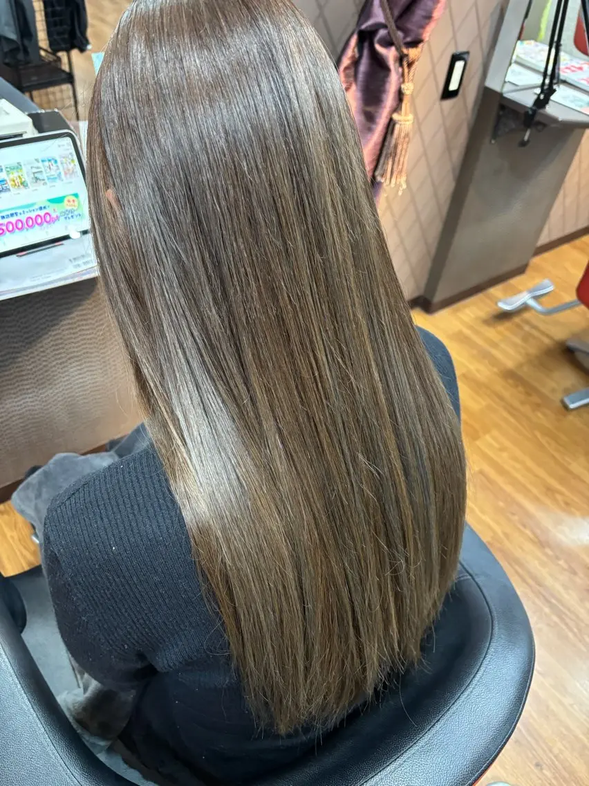 カラー 透明感カラー オリーブカラー 飛彈 優風のヘアスタイル