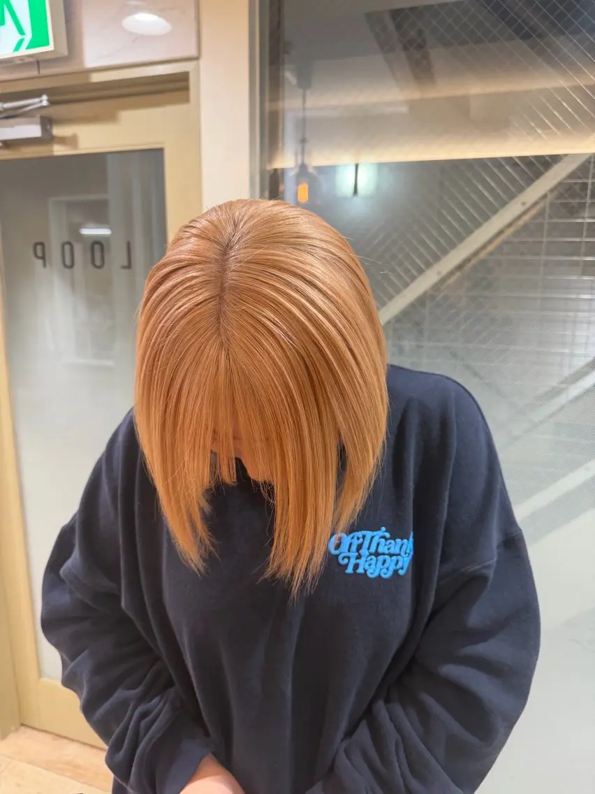 ショート カラー ブリーチ ブロンド ヘアカラー トリートメント ♡韓国ヘア♡遠藤 美夢のヘアスタイル