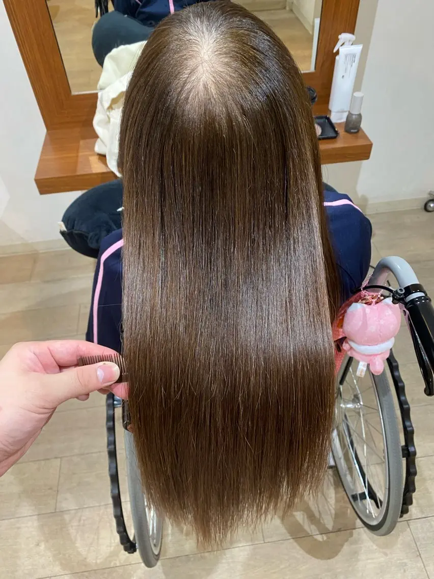 セミロング パーマ 髪質改善 ストレートパーマ カット 縮毛矯正 縮毛矯正とレイヤー カット/杉村凜汰郎のヘアスタイル