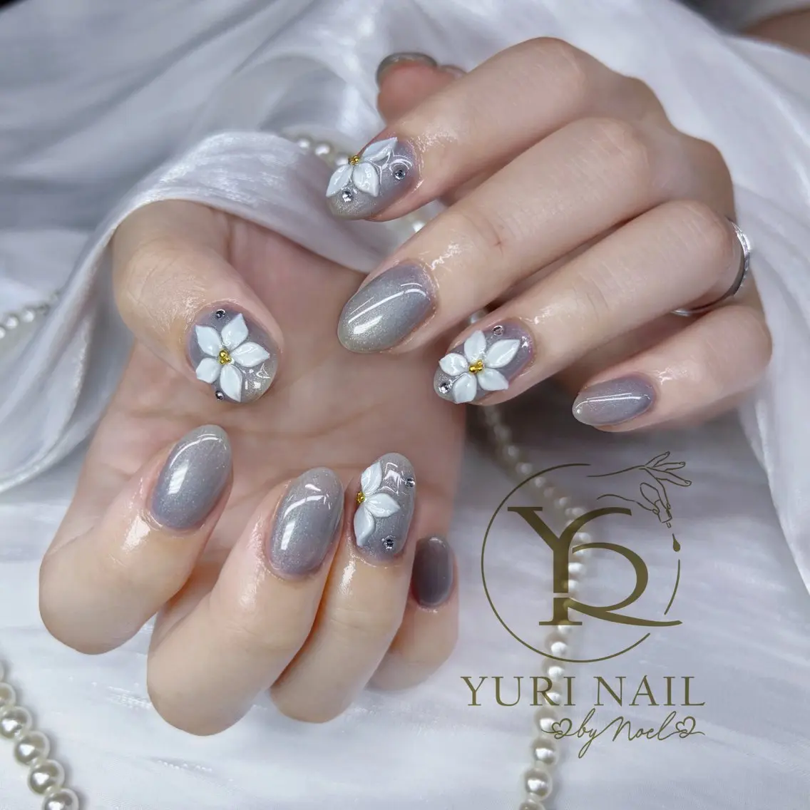 ネイル ハンドネイル フットネイル ハンドケア YURI Nail NARITAのネイルデザイン