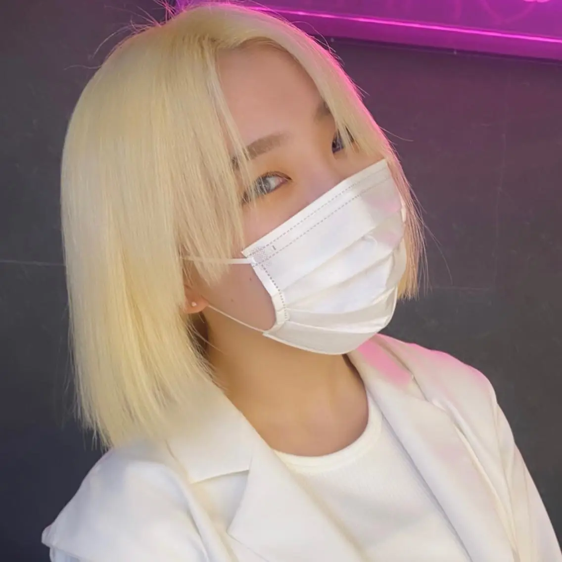 ショート カラー パーマ ヘアアレンジ メンズ キッズ ネイル マツエク・マツパ アイブロウ 🎀ハイトーンNo .1🩵NaGiSaのヘアスタイル