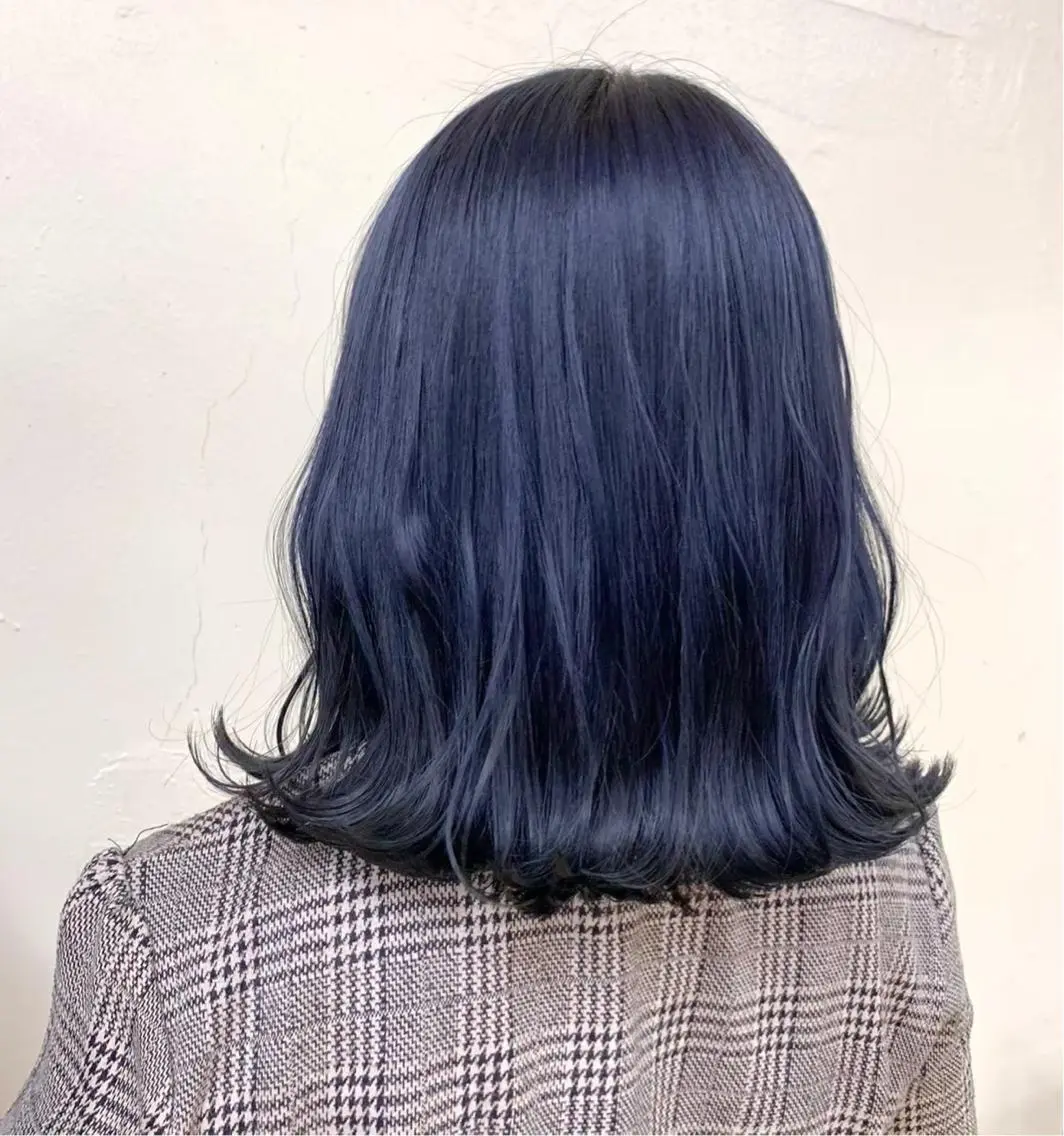 セミロング ヘアカラー ブリーチ✖️ 縮毛LANDのヘアスタイル