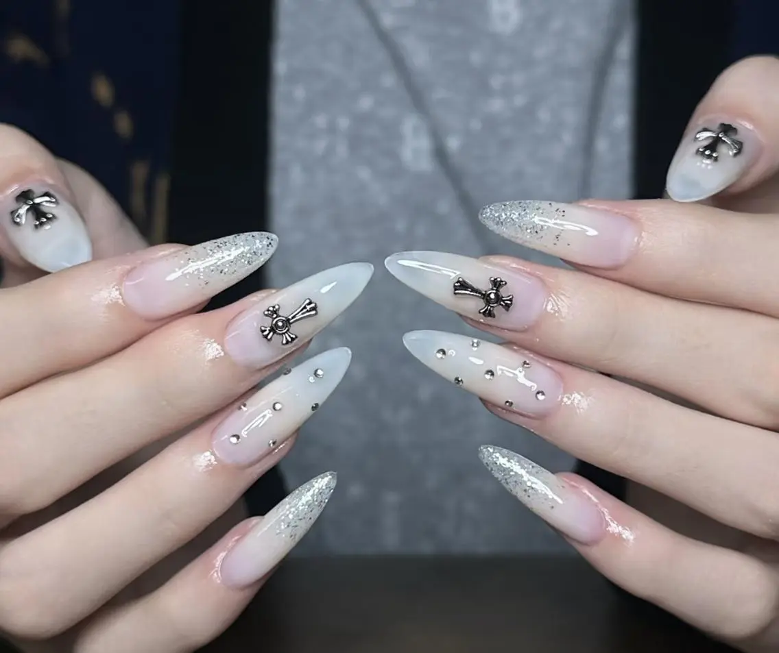 ネイル ハンドネイル 🎀 NaNa_nailのネイルデザイン