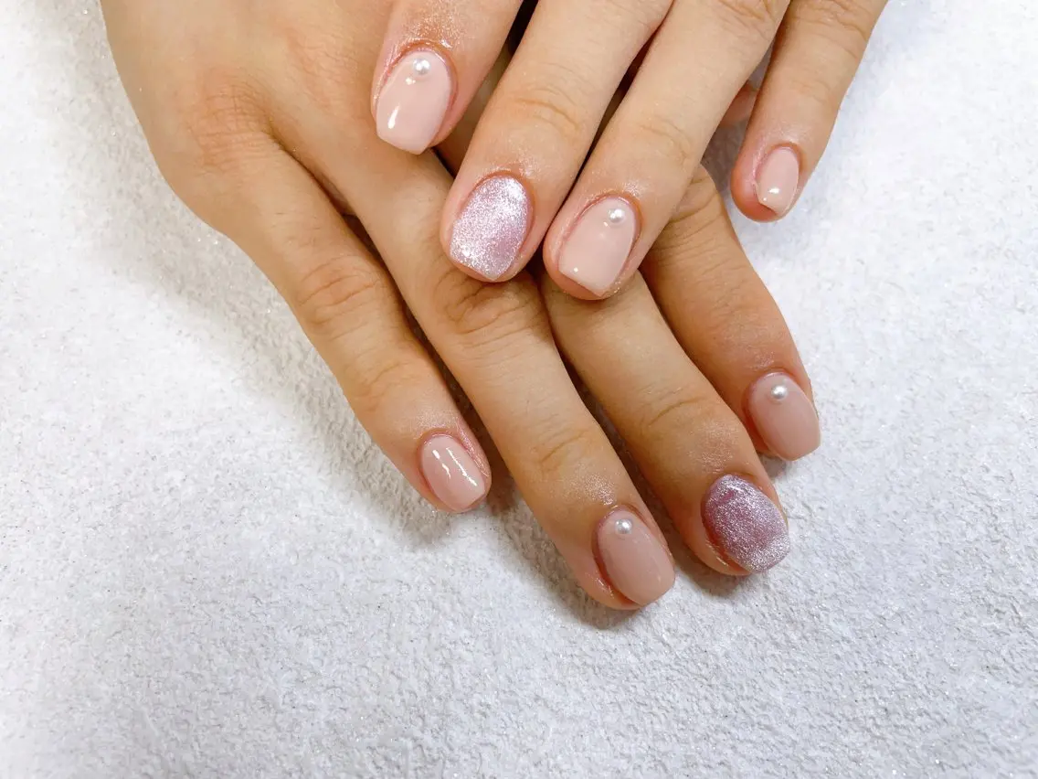 ネイル オーロラネイル フラワーネイル フットネイル フレンチネイル ジェルネイル ハンドネイル mogunail &blowのネイルデザイン