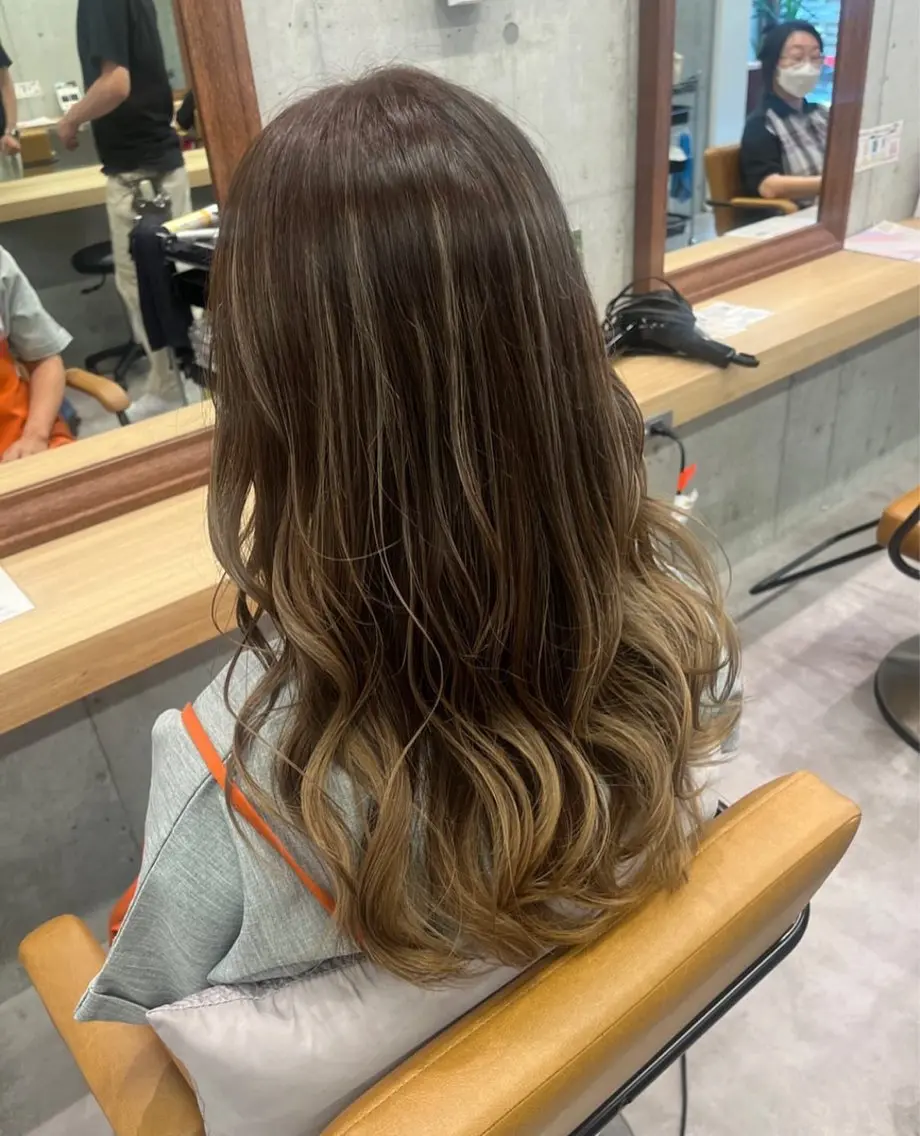 セミロング カラー mai/天神美容室 【丸みショート】のヘアスタイル