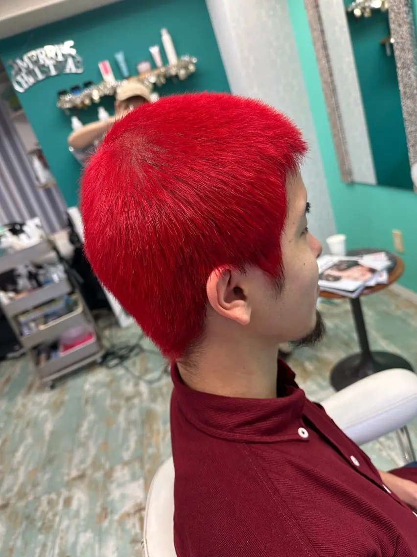 ショート カラー メンズ ヘアカラー 三原 友美のヘアスタイル