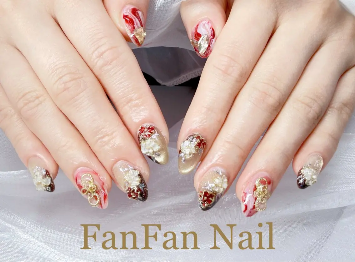 ネイル アートネイル オーロラネイル ガーリー キラキラネイル 韓国ネイル Mio NailsalonUのネイルデザイン