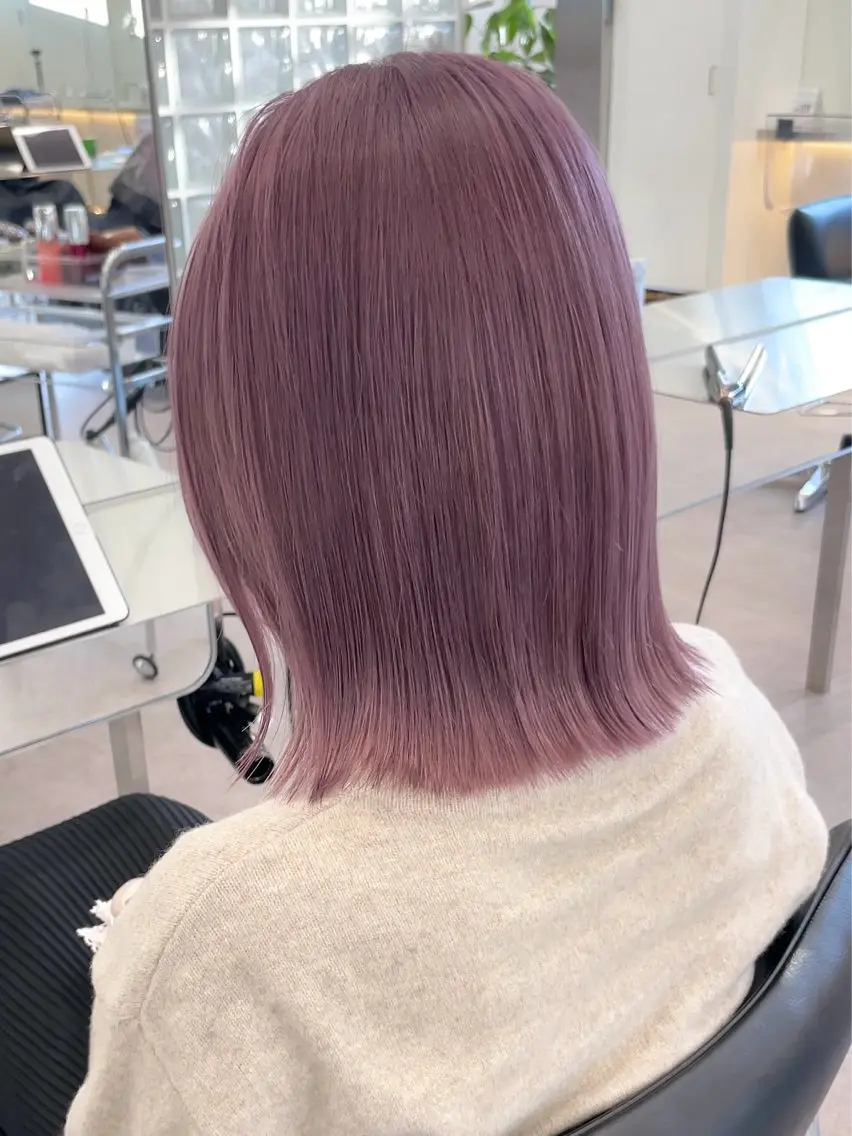 ミディアム カラー ボブ/ショート⭐︎ カット無料⭐︎カレンのヘアスタイル